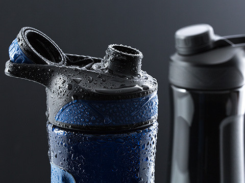 RETUMBLER-QENA sporty water bottle Detail water bottle with magnetic cap