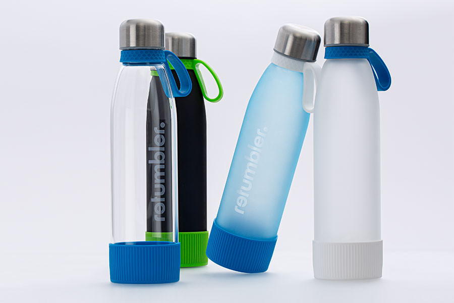 configureerbare glazen drinkfles Retumbler-myToulon vier glazen flessen met siliconen bodemhuls en ring met handvatlus