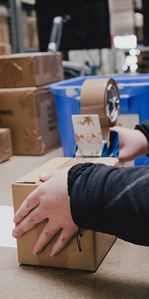 Pakket verpakken Pakketverpakking - Specialist in magazijnlogistiek