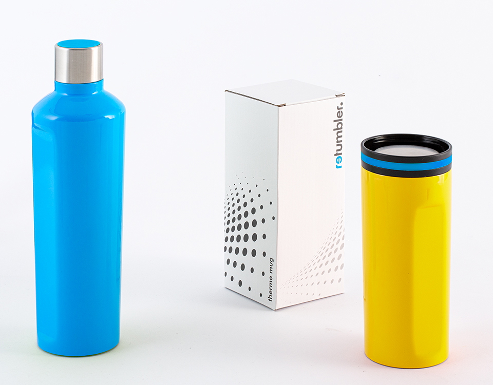 Sonderanfertigungen von RETUMBLER-mySteelOne Flasche und Becher bunt mit Verpackung