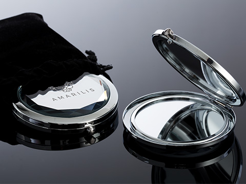 Taschenspiegel mit Logo Taschenspiegel mit geschliffenem Glasdeckel und Samtbeutel
