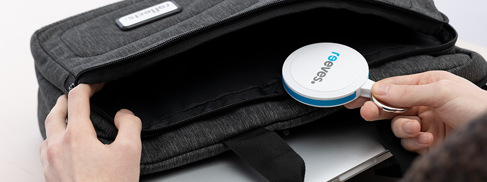 6-in-1 Kabelset myConvertics passt in die Laptoptasche myConvertics Kabelset in Box wird in Laptoptasche verstaut