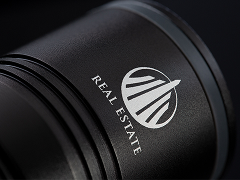 Laser engraving on black REEVES-myFlash laser engraving on black torch REEVES-myFlash