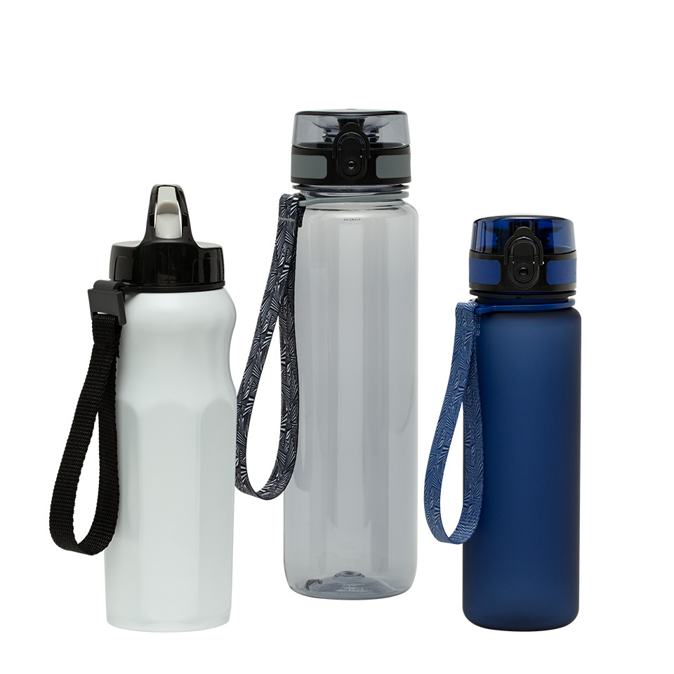 Retumbler Drinking Bottle Riyan, Casan XL and Casan Retumbler drinking bottles Riyan, Casan and Casan Xl with carrying straps