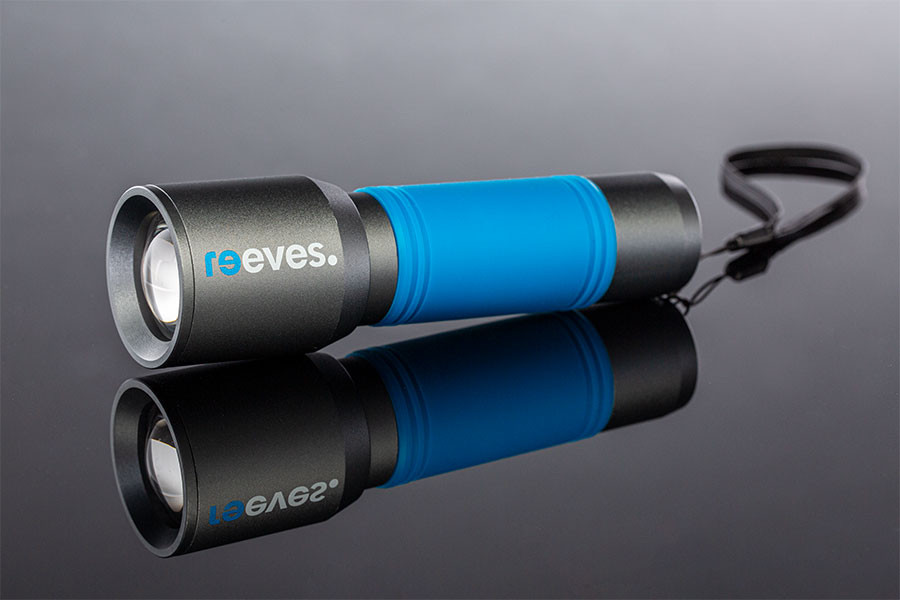 myFlash 300 configureerbare zaklamp Zaklamp myFlash 300 met cyaan hoes en reclameopdruk