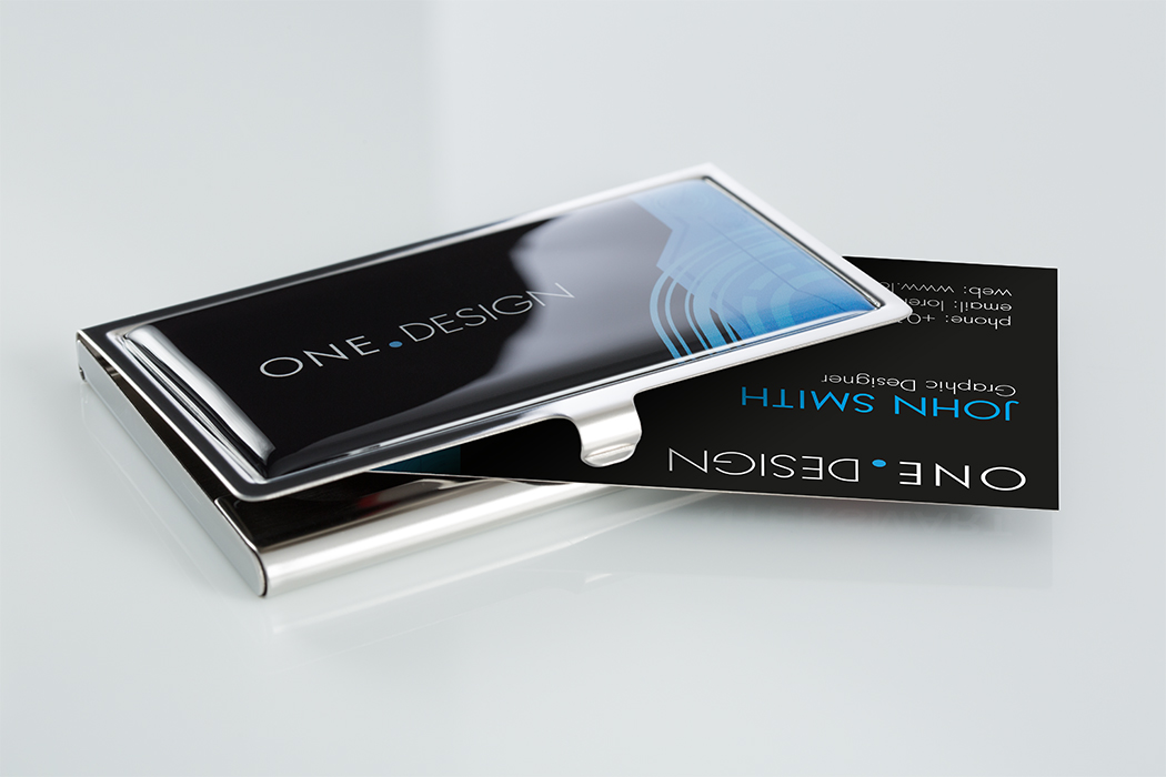 Business card case with doming Silver Business Card Case with Doming and Business Card