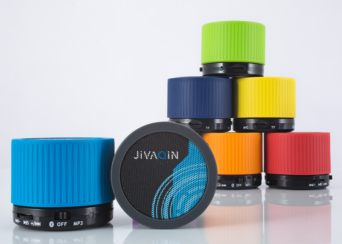 Bluetooth speaker myFernley with sample logo and silicone sleeves in different colours