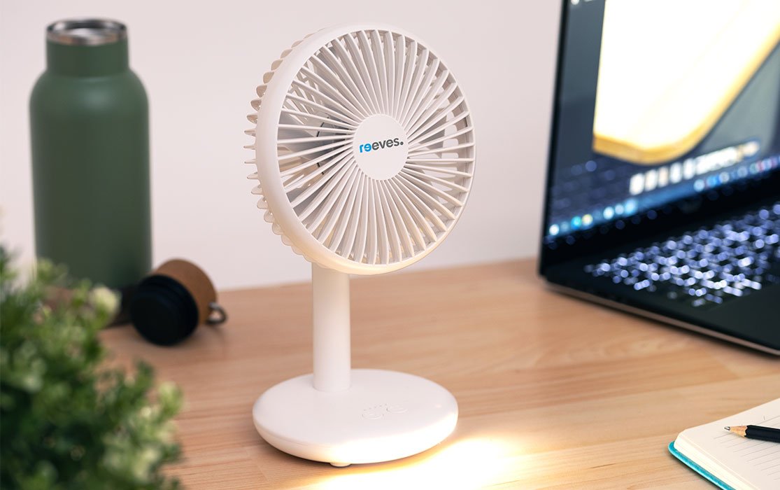 Pro BreezeTM Mini Ventilator mit Clip